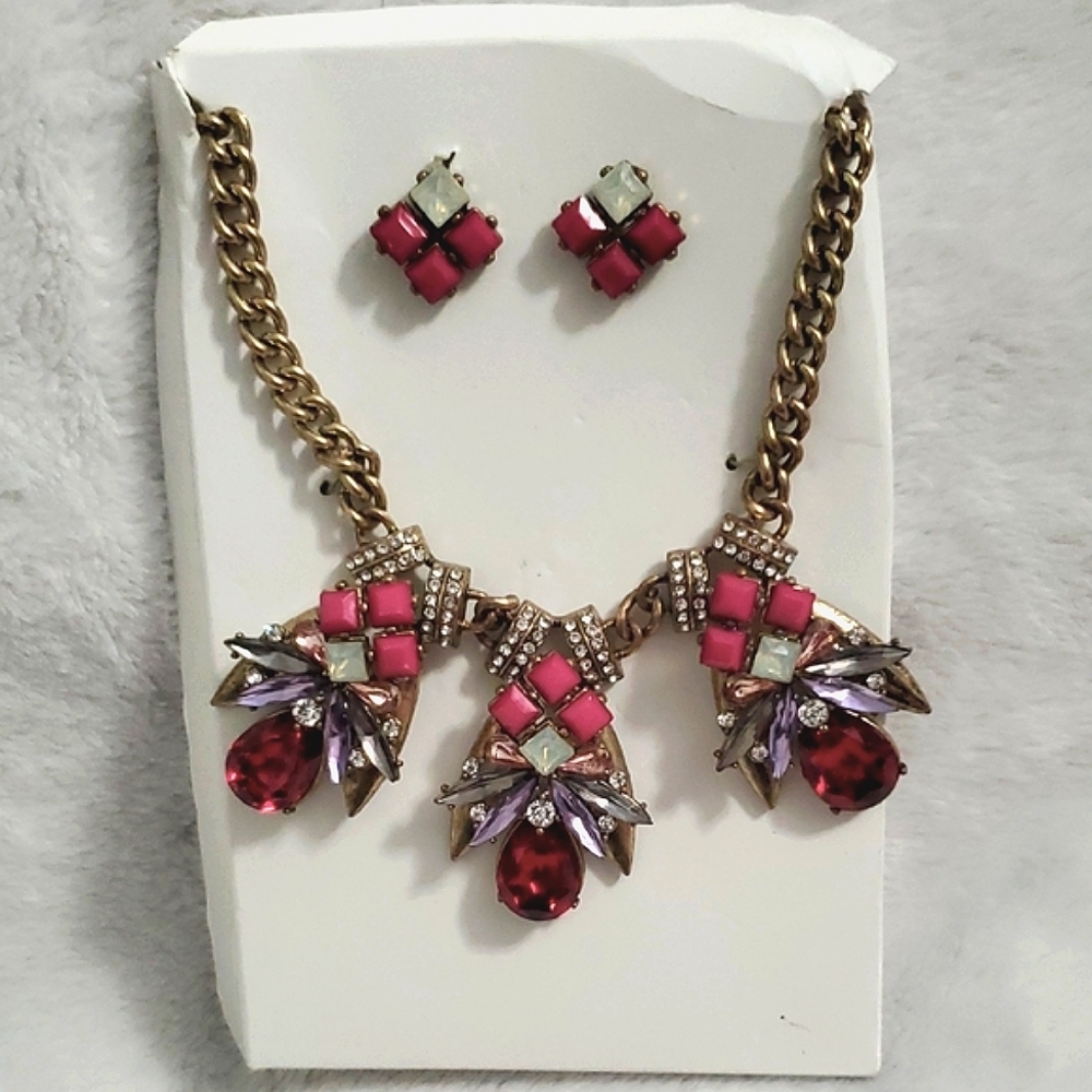 Elegant Rhinestone Statement Necklace & Earring Set